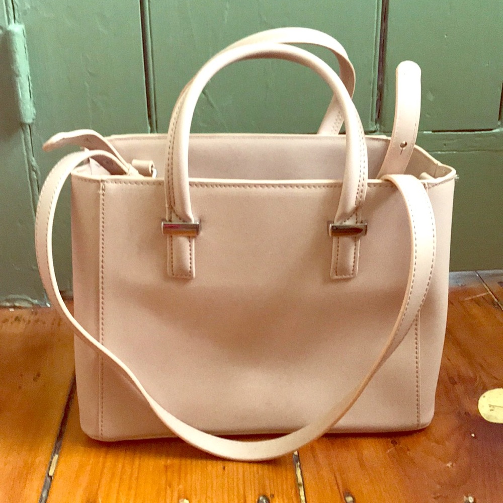 Hand bag